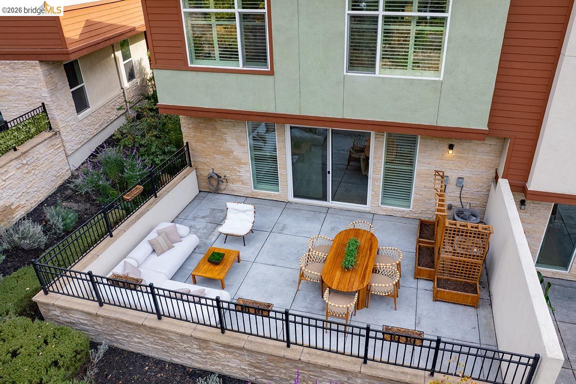 1247 Walker Ave # 2