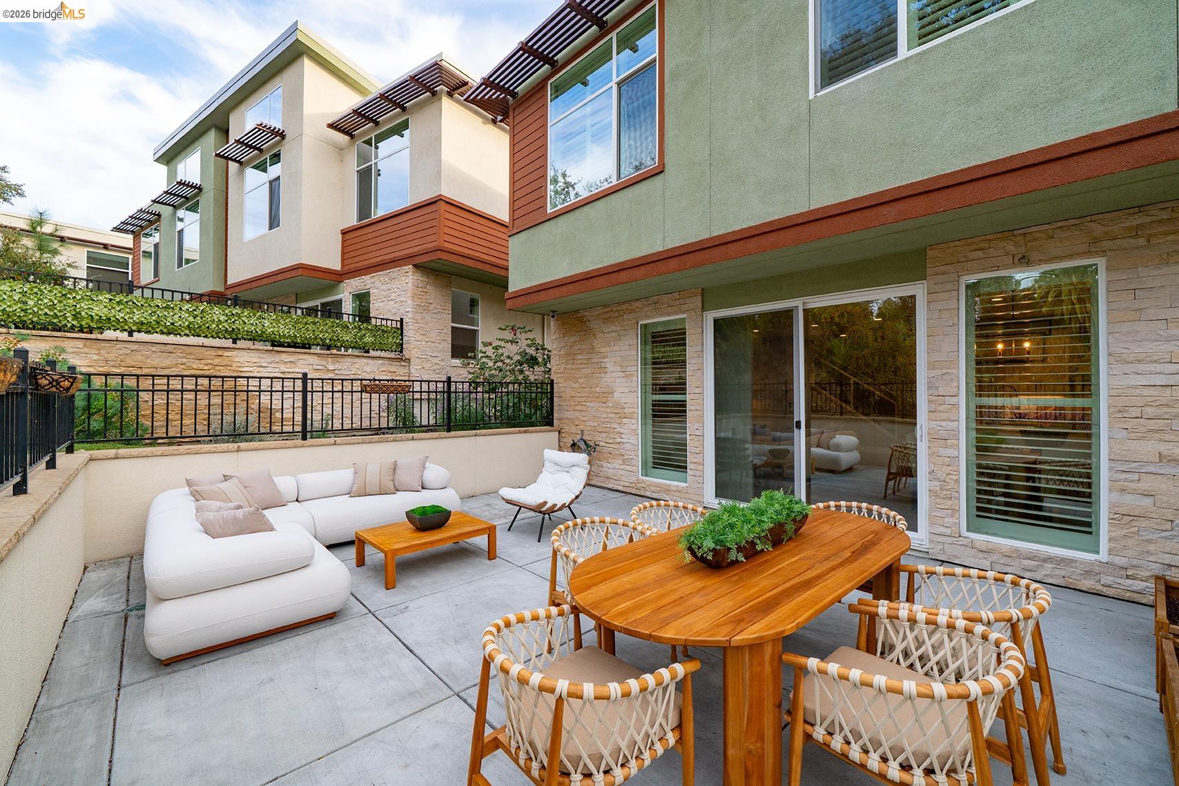 1247 Walker Ave # 2