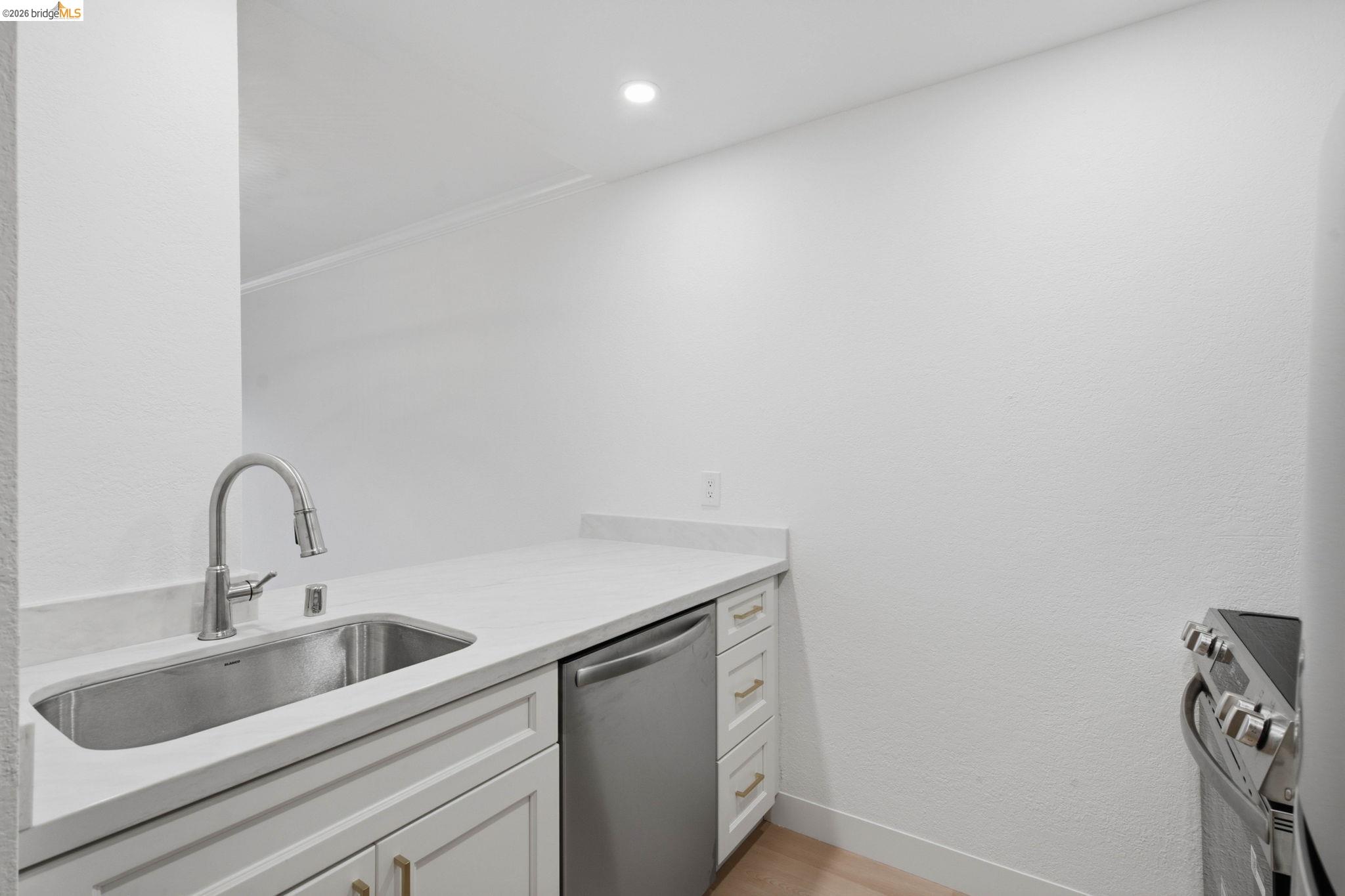 77 Fairmount Ave # 112
