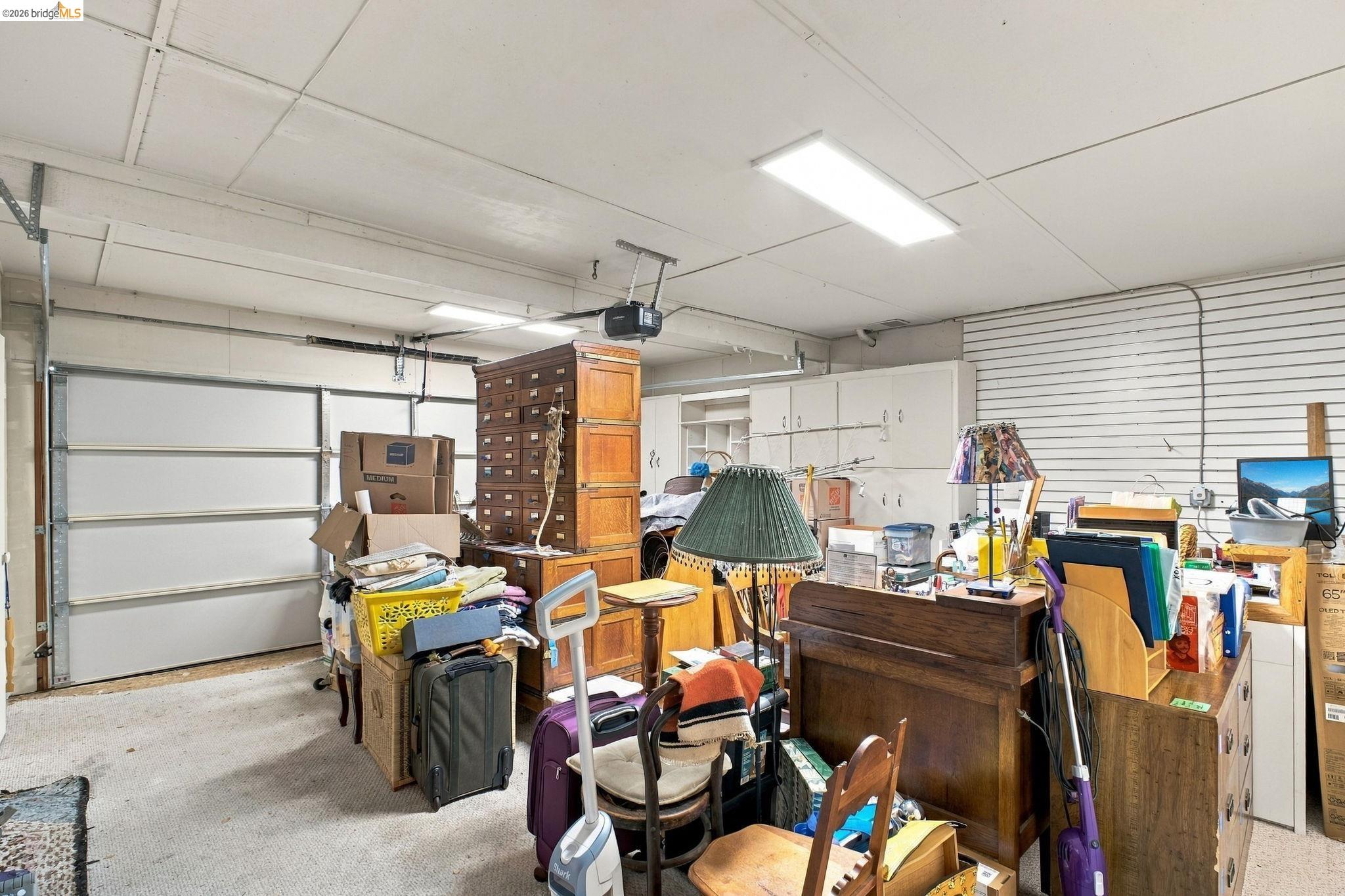 3421 Hackamore Dr