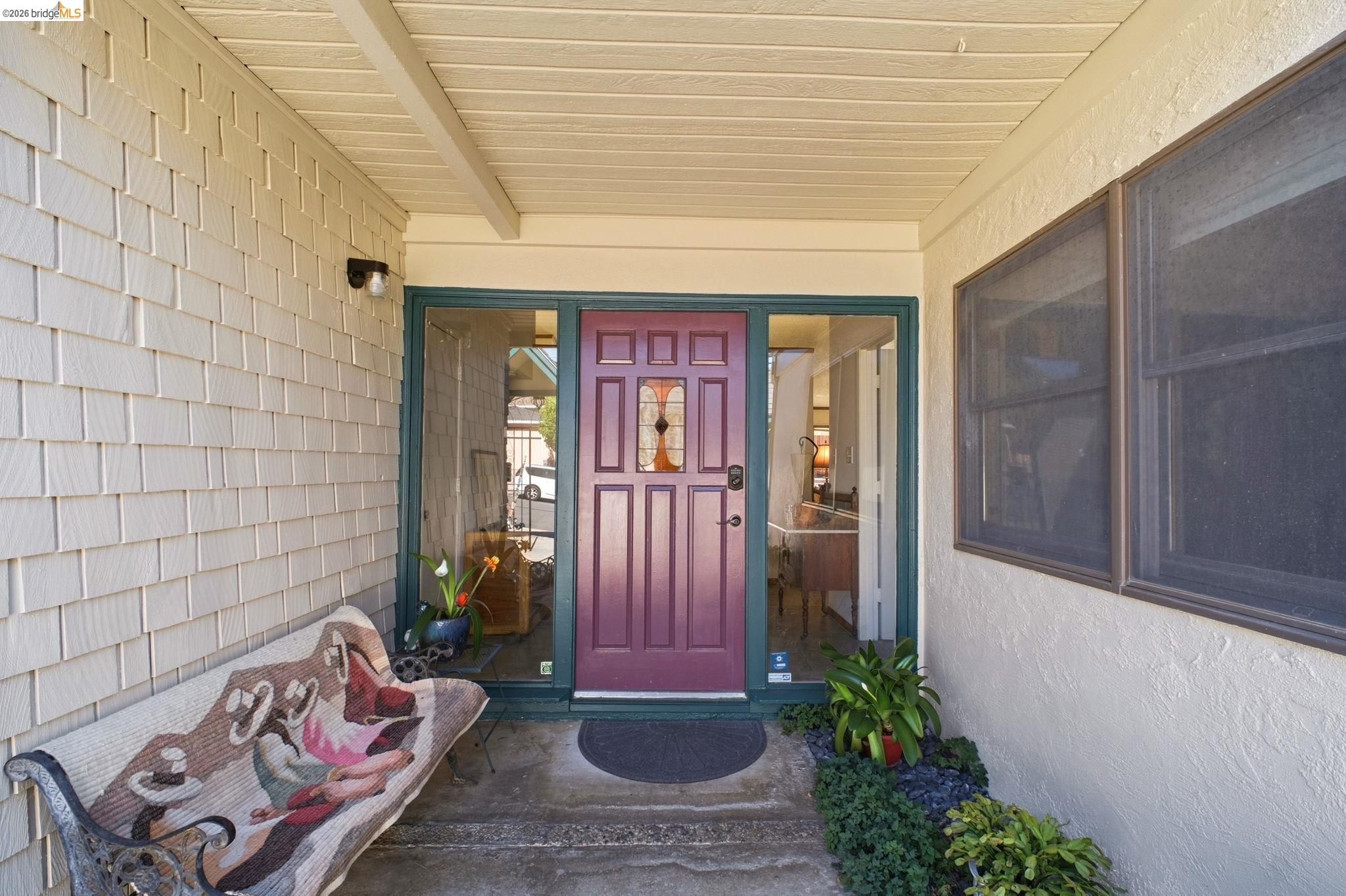 3421 Hackamore Dr