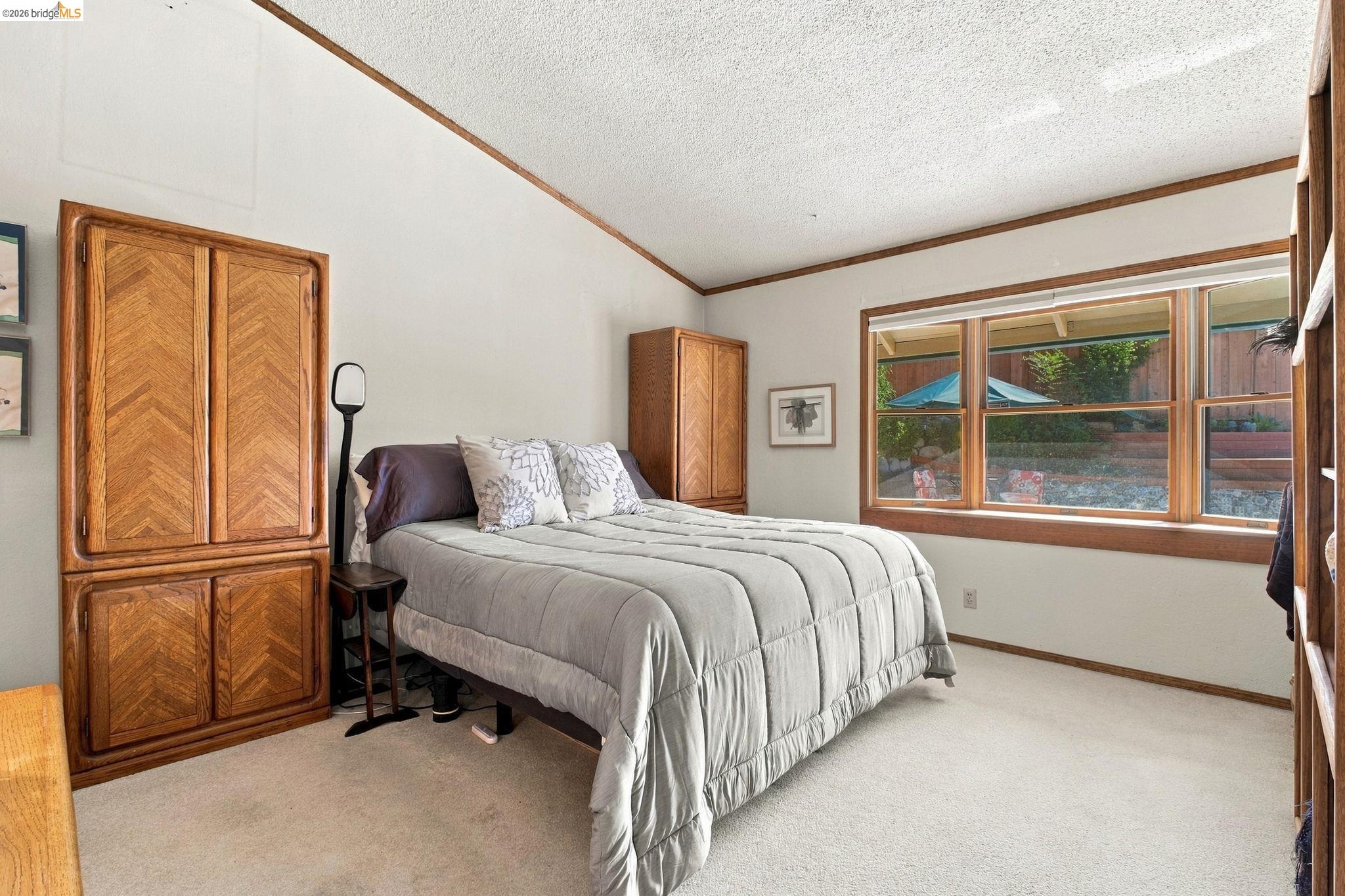 3421 Hackamore Dr