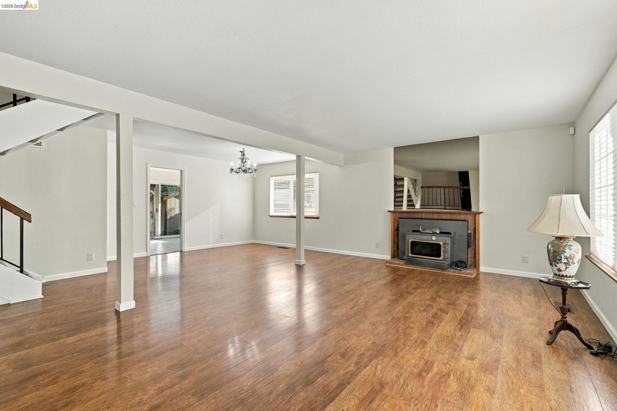 122 Stratford St