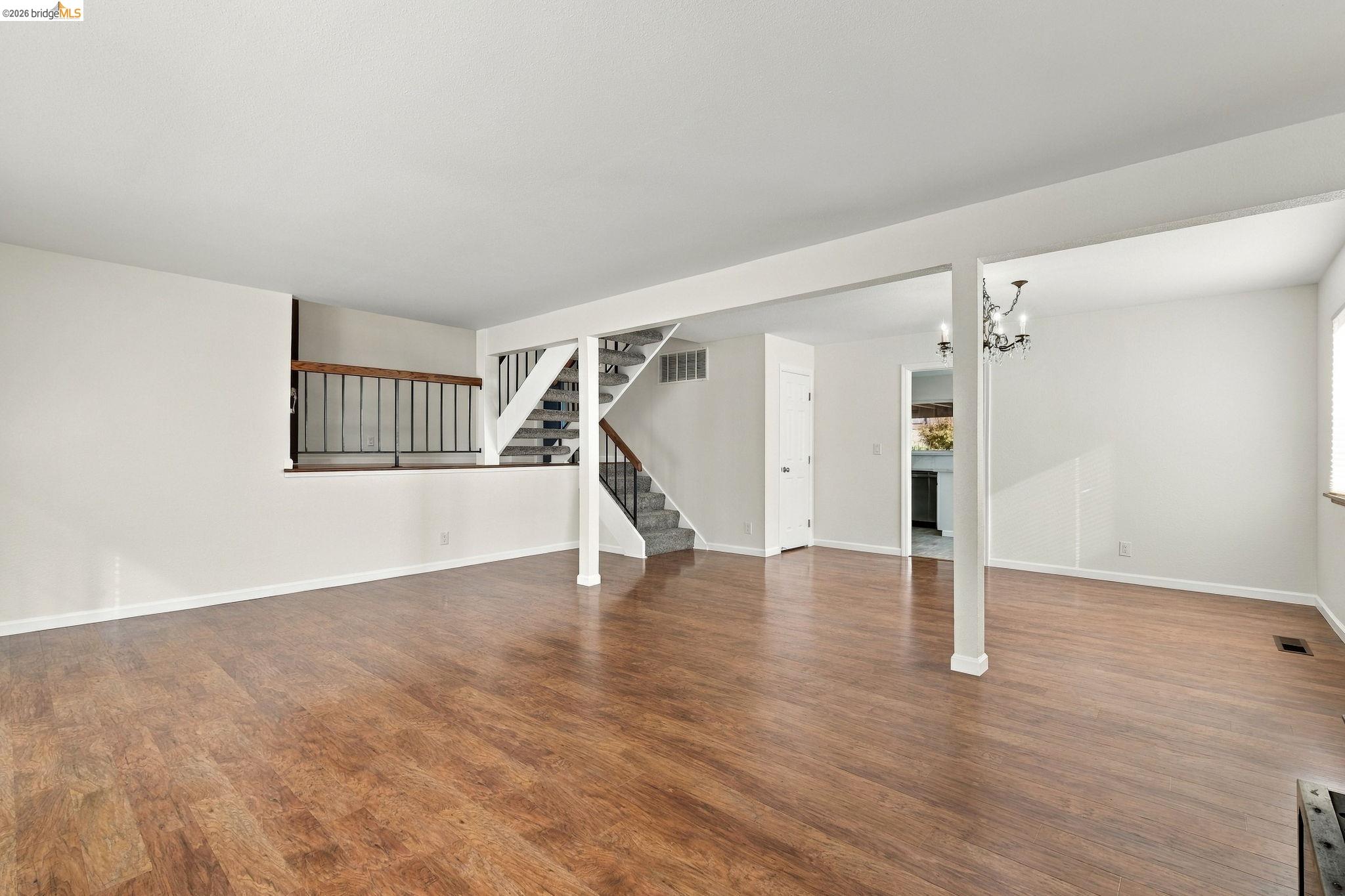 122 Stratford St