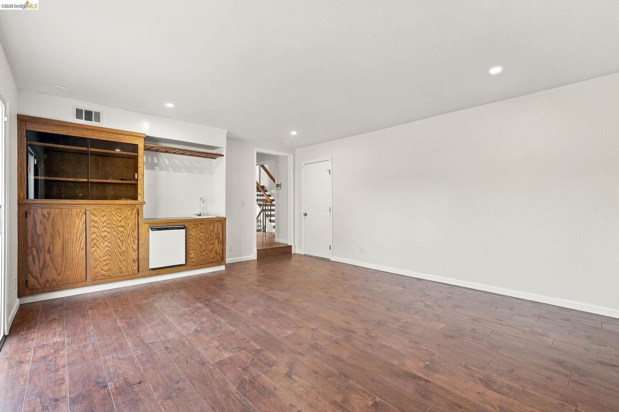 122 Stratford St