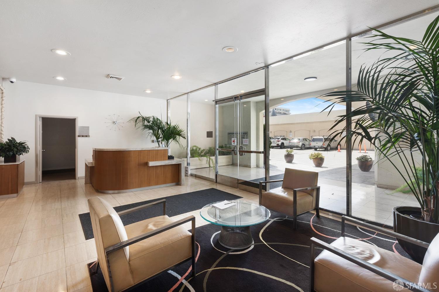 1200 Gough Street # 5F