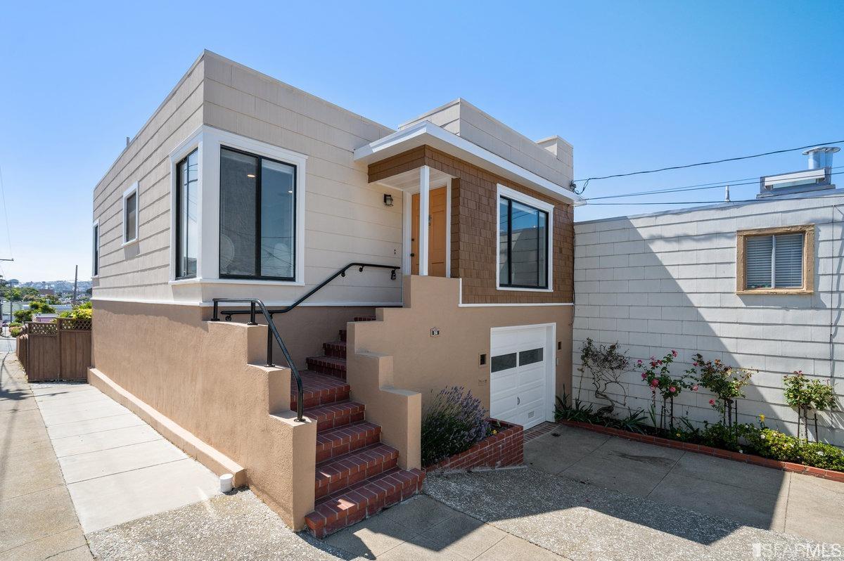 96 Stoneyford Avenue