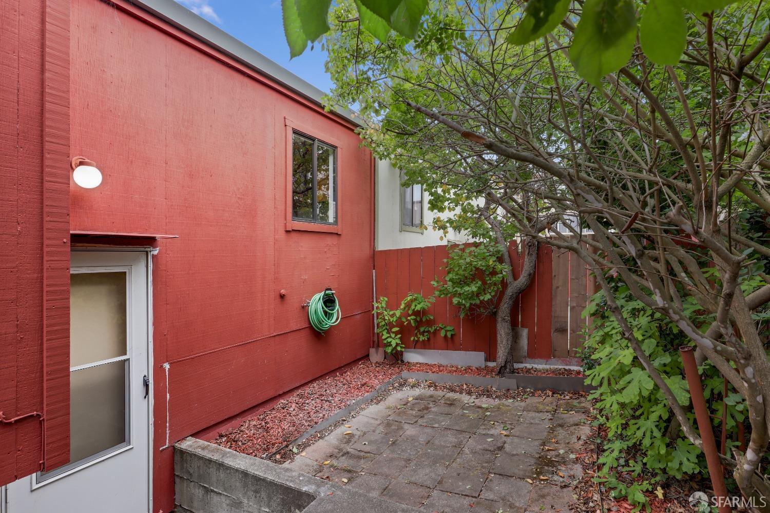 759 Burrows Street # 15