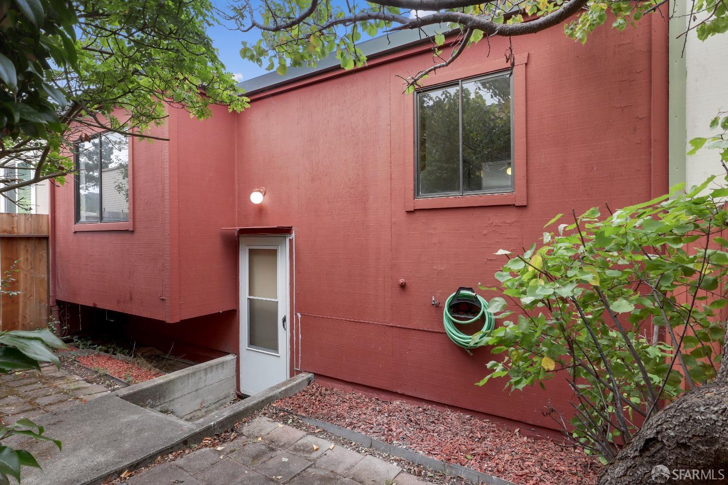 759 Burrows Street # 15