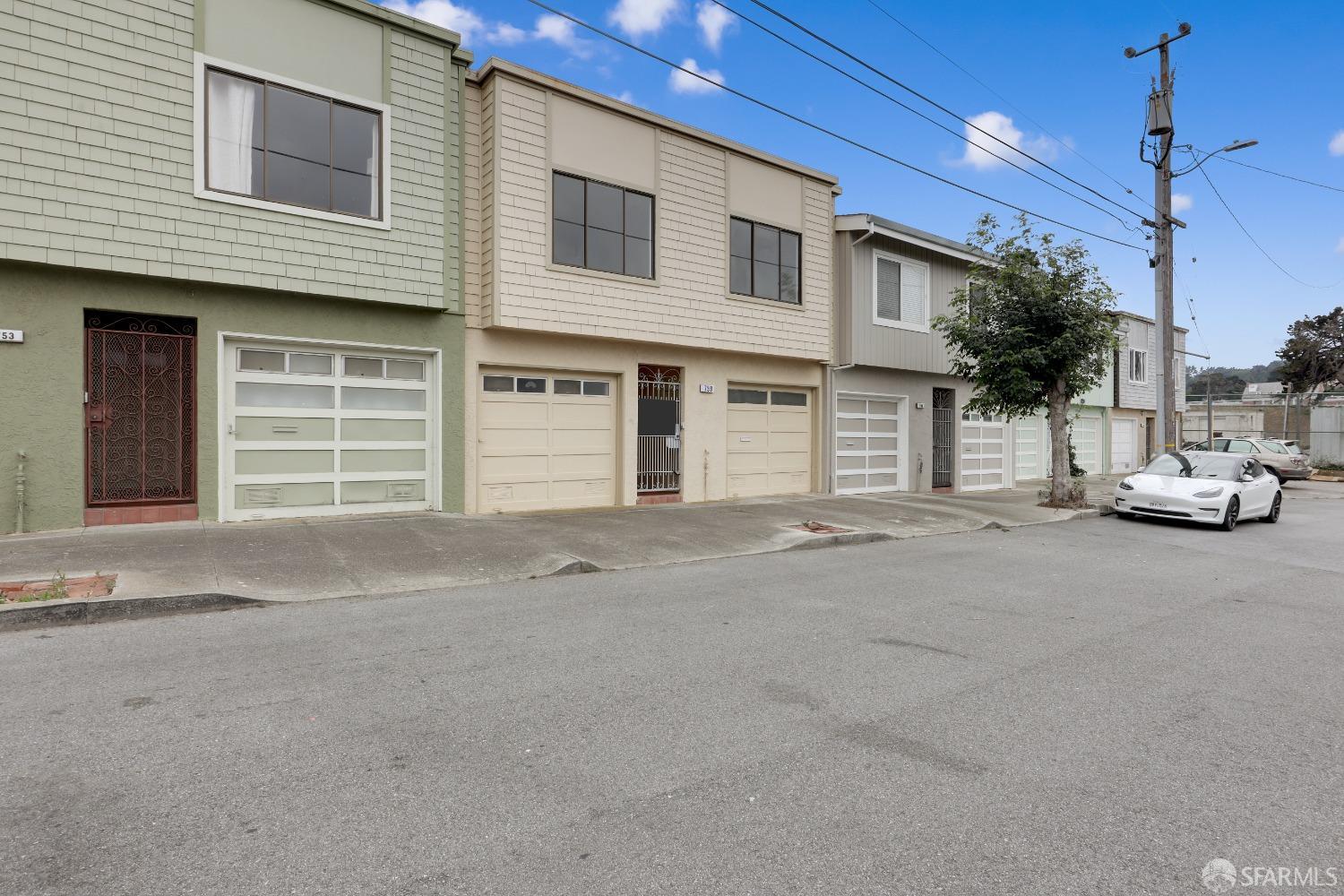 759 Burrows Street # 15