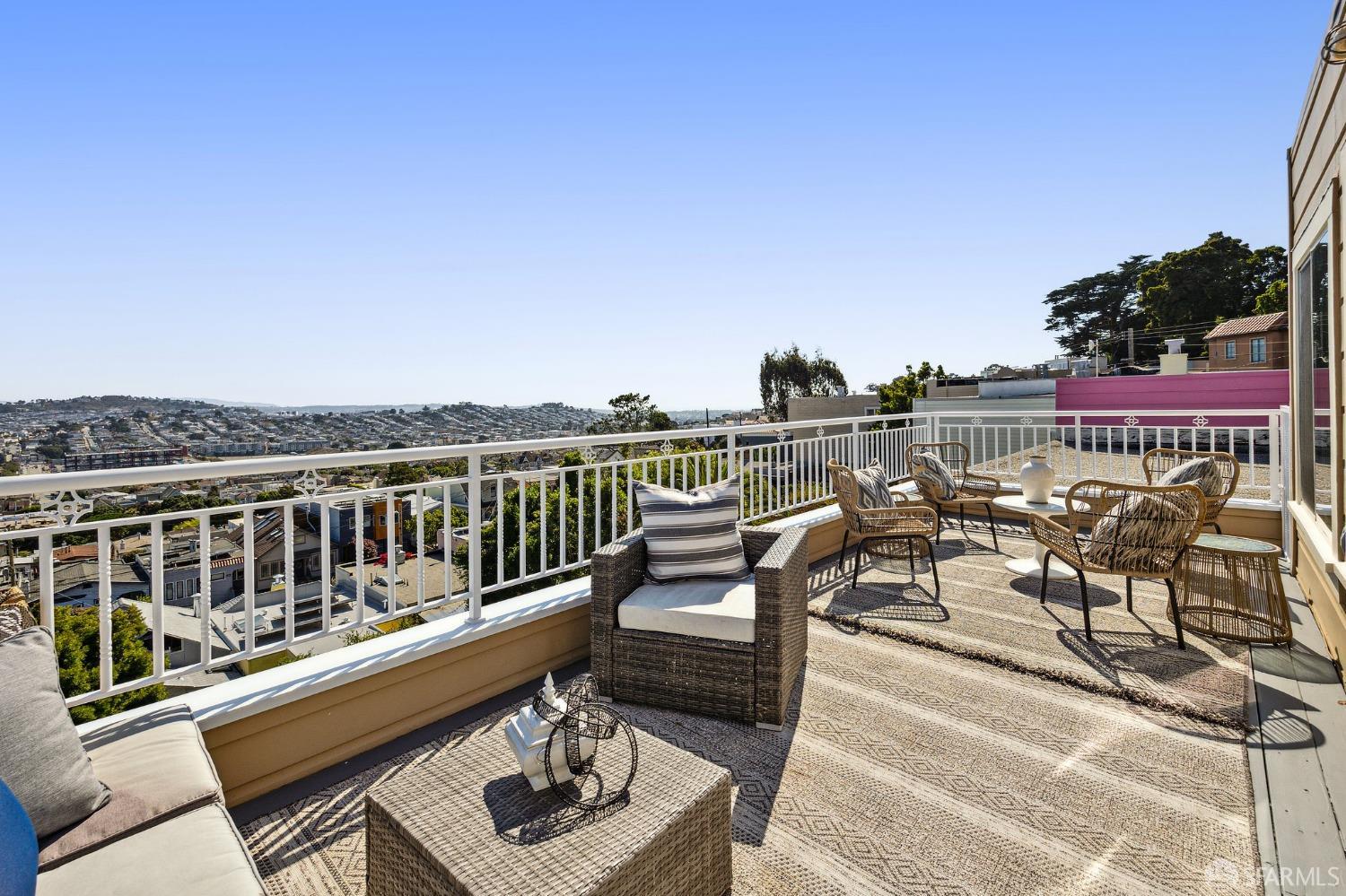 467 Melrose Avenue