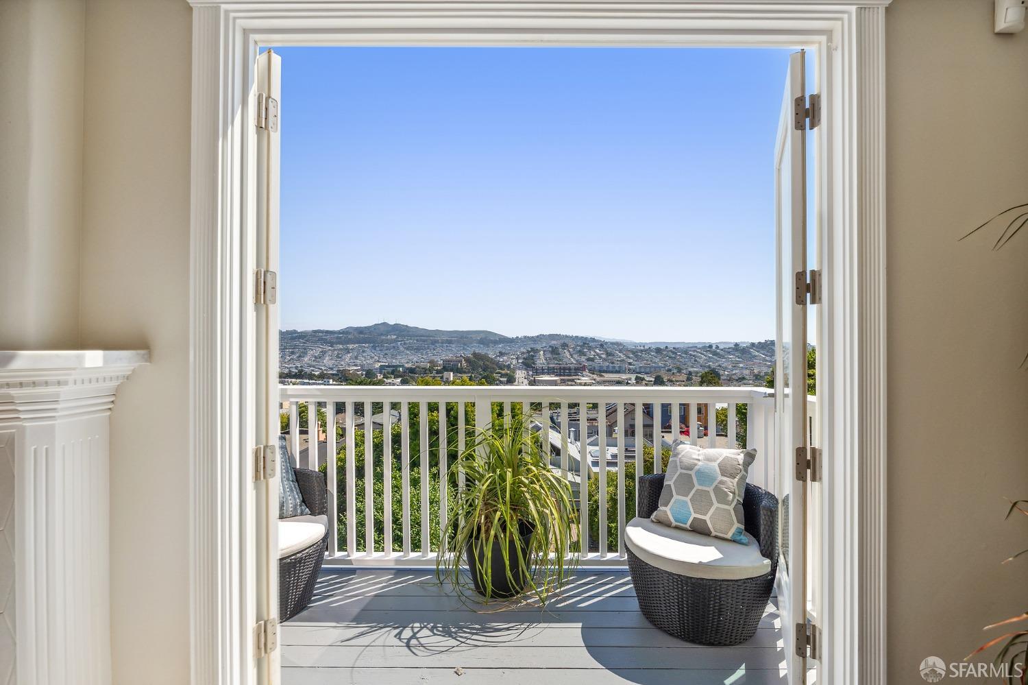 467 Melrose Avenue