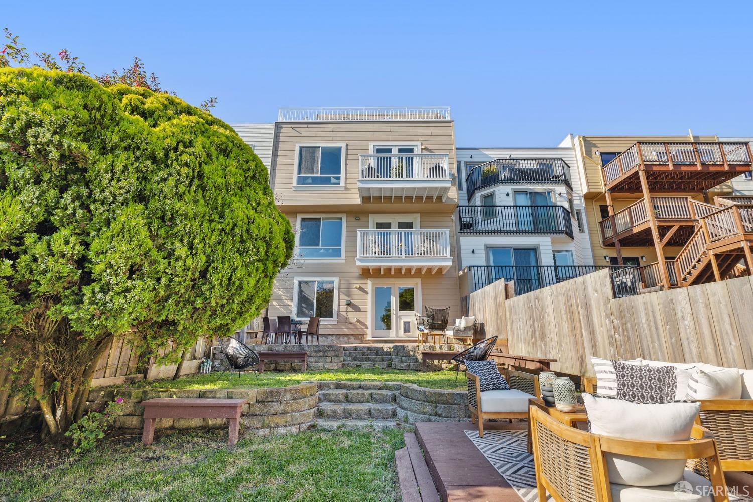 467 Melrose Avenue