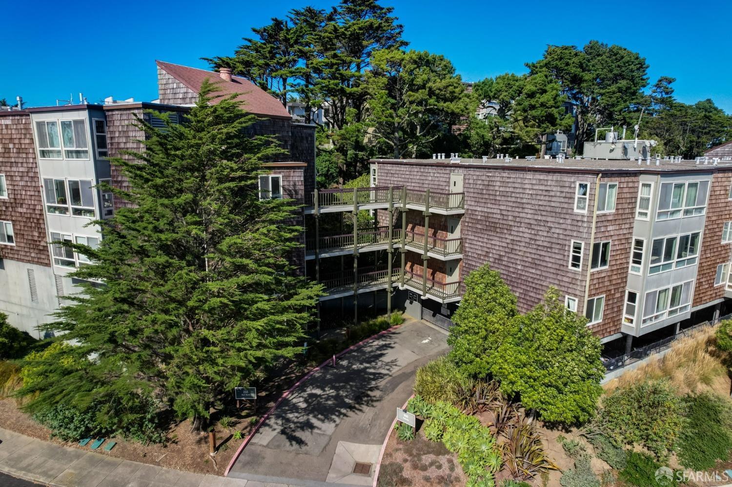 990 Duncan Street # 307G