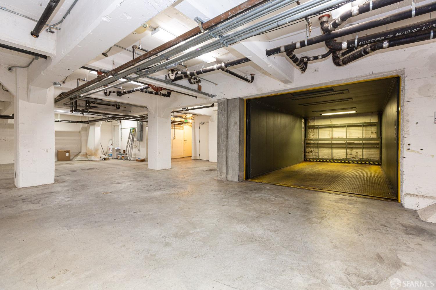 1158 Sutter Street # 8