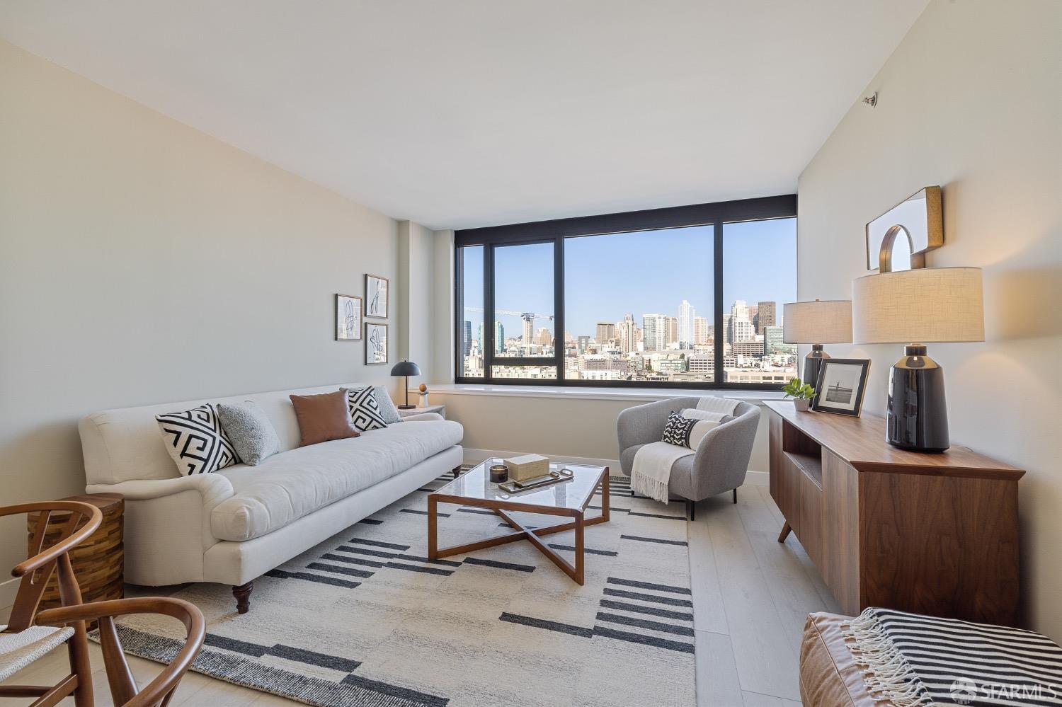 250 King Street # 1410