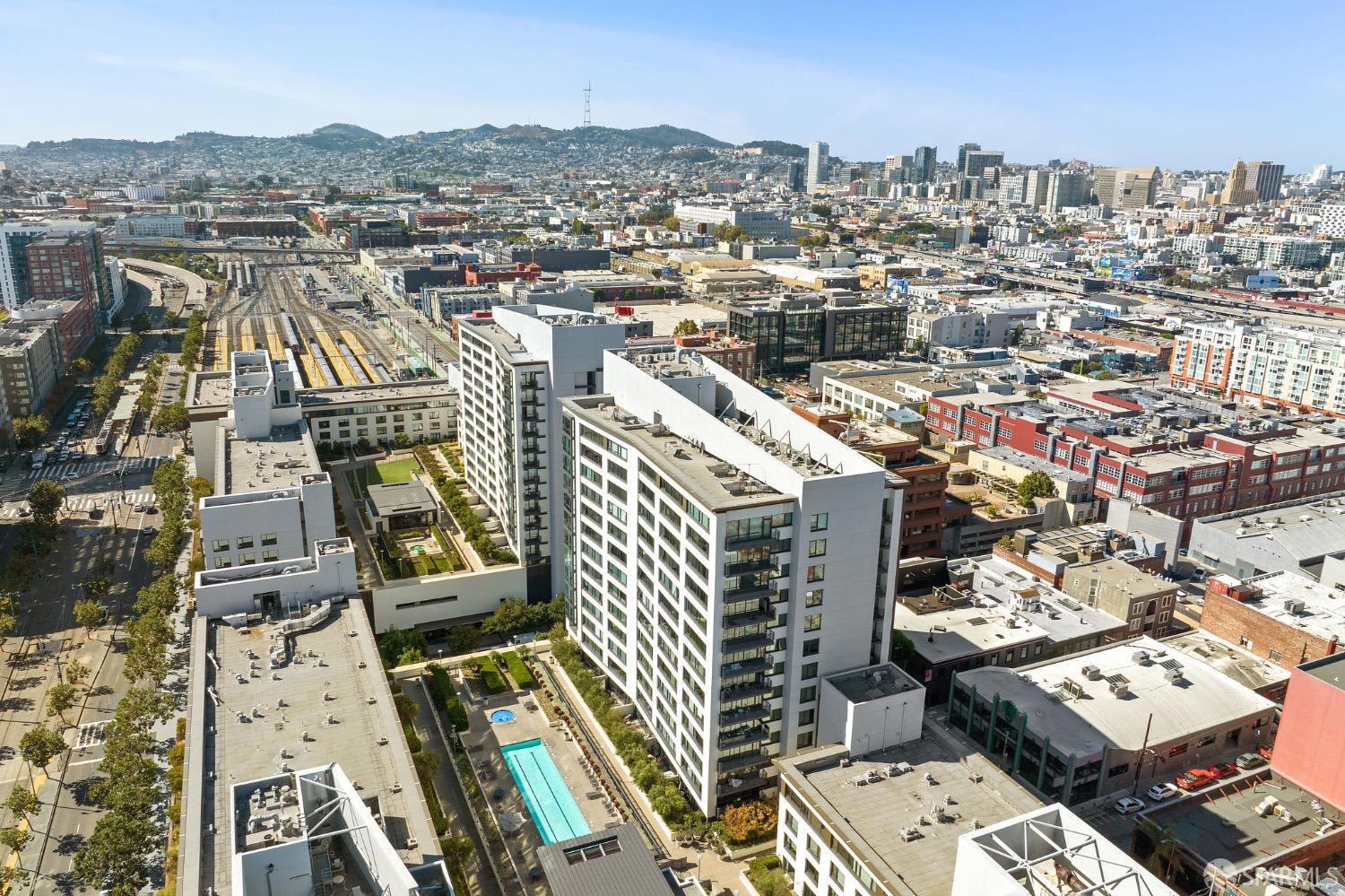 250 King Street # 1410