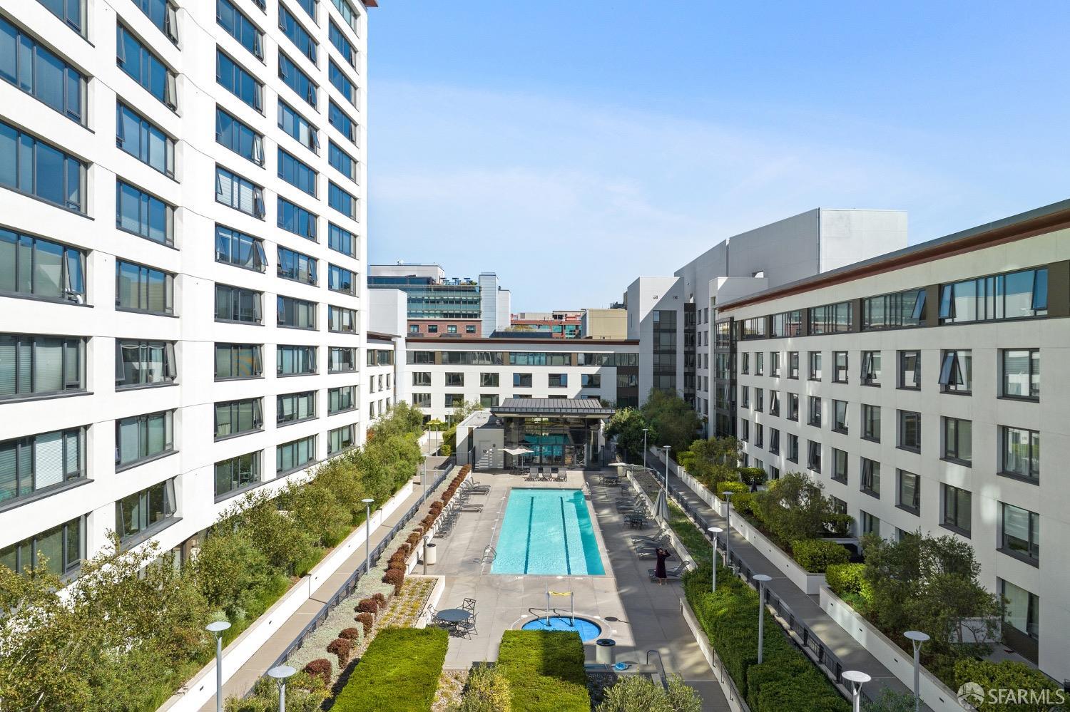 250 King Street # 1410