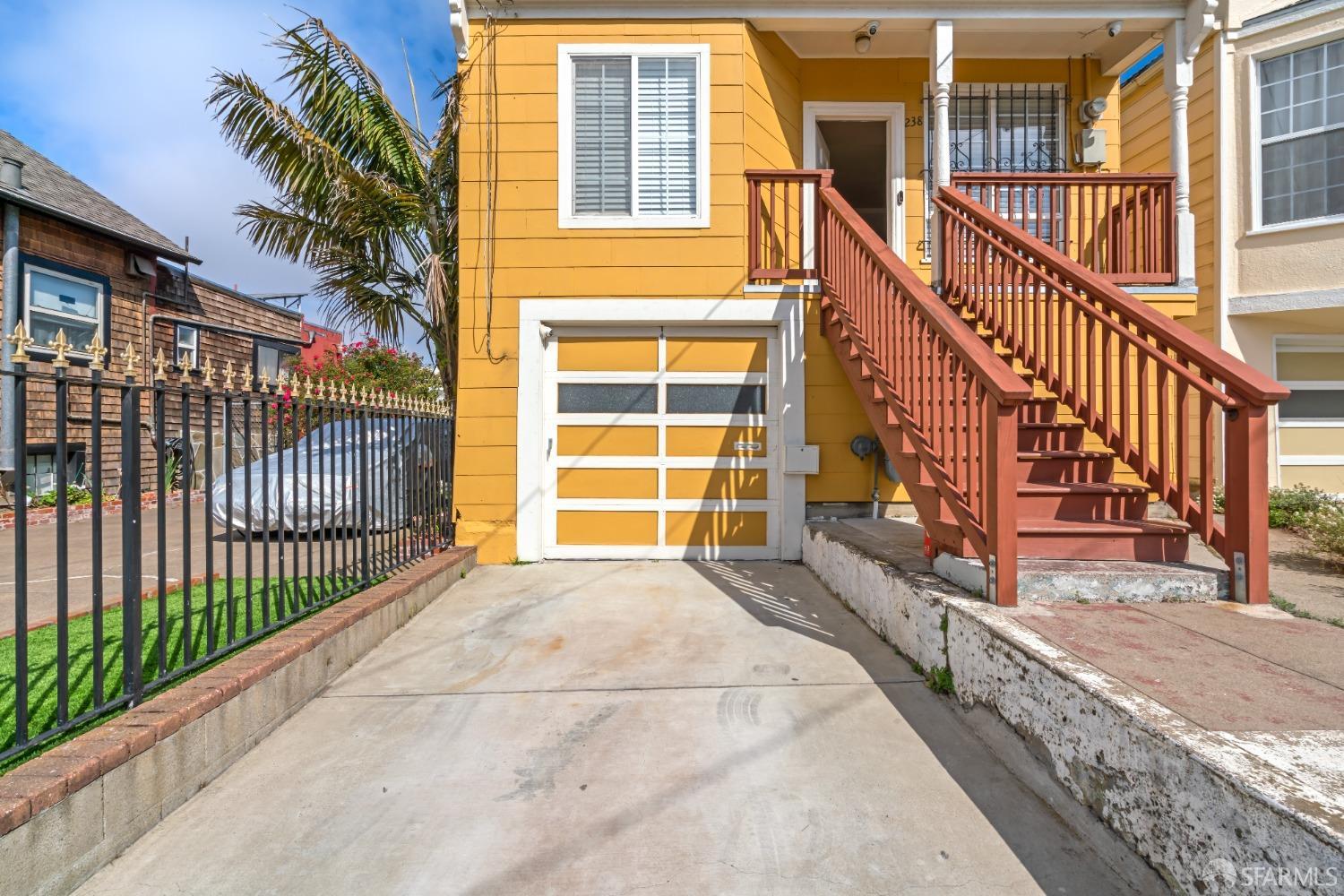 238 Sadowa Street