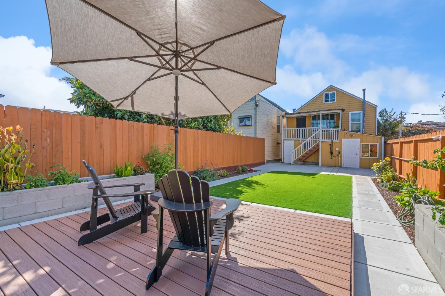 238 Sadowa Street