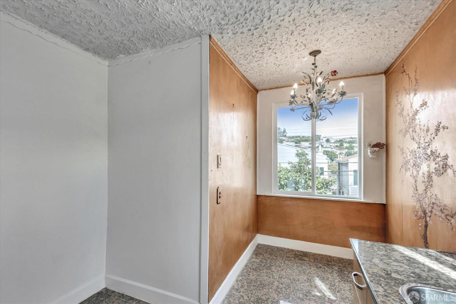 50 Nantucket Avenue