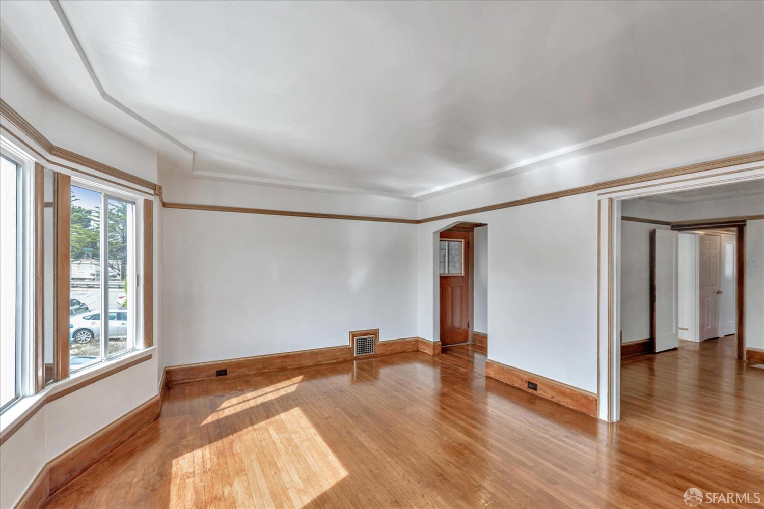 50 Nantucket Avenue