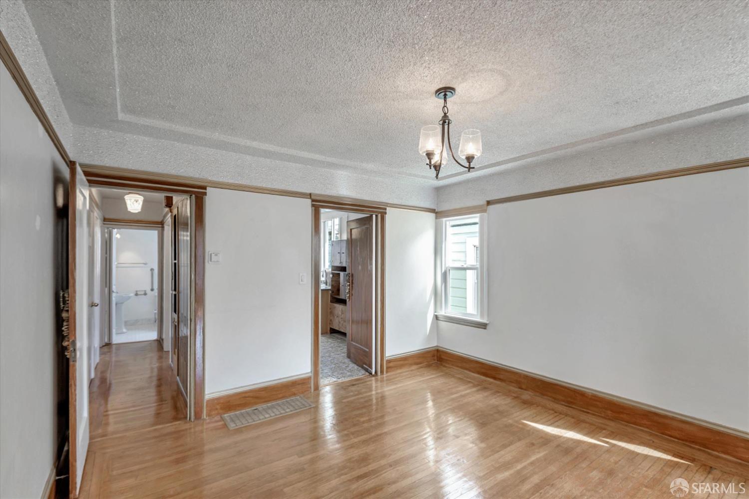 50 Nantucket Avenue
