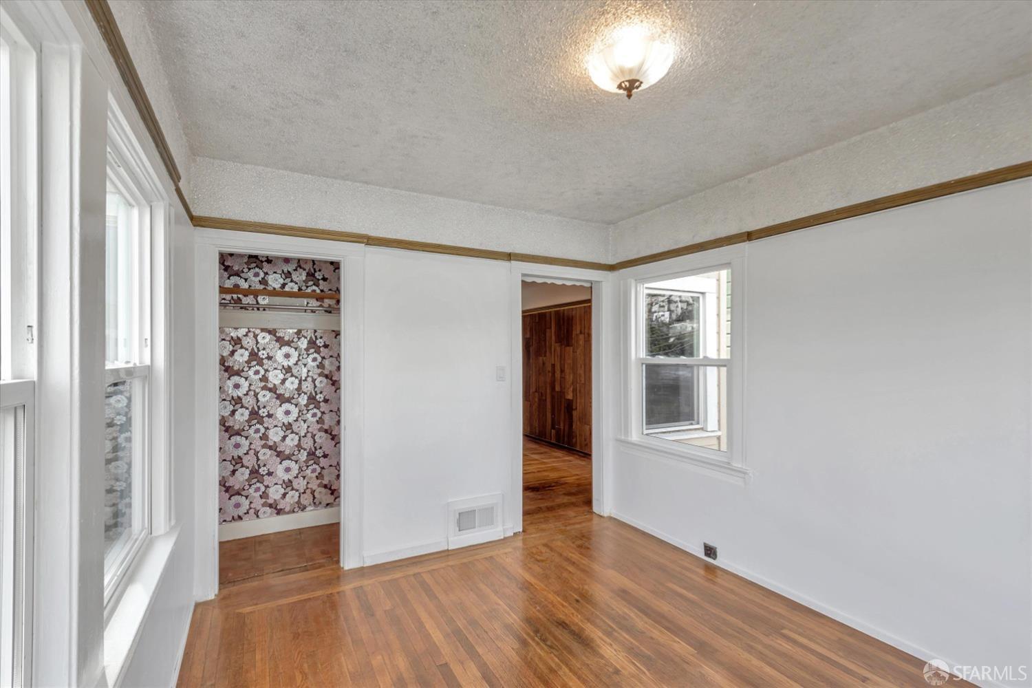 50 Nantucket Avenue