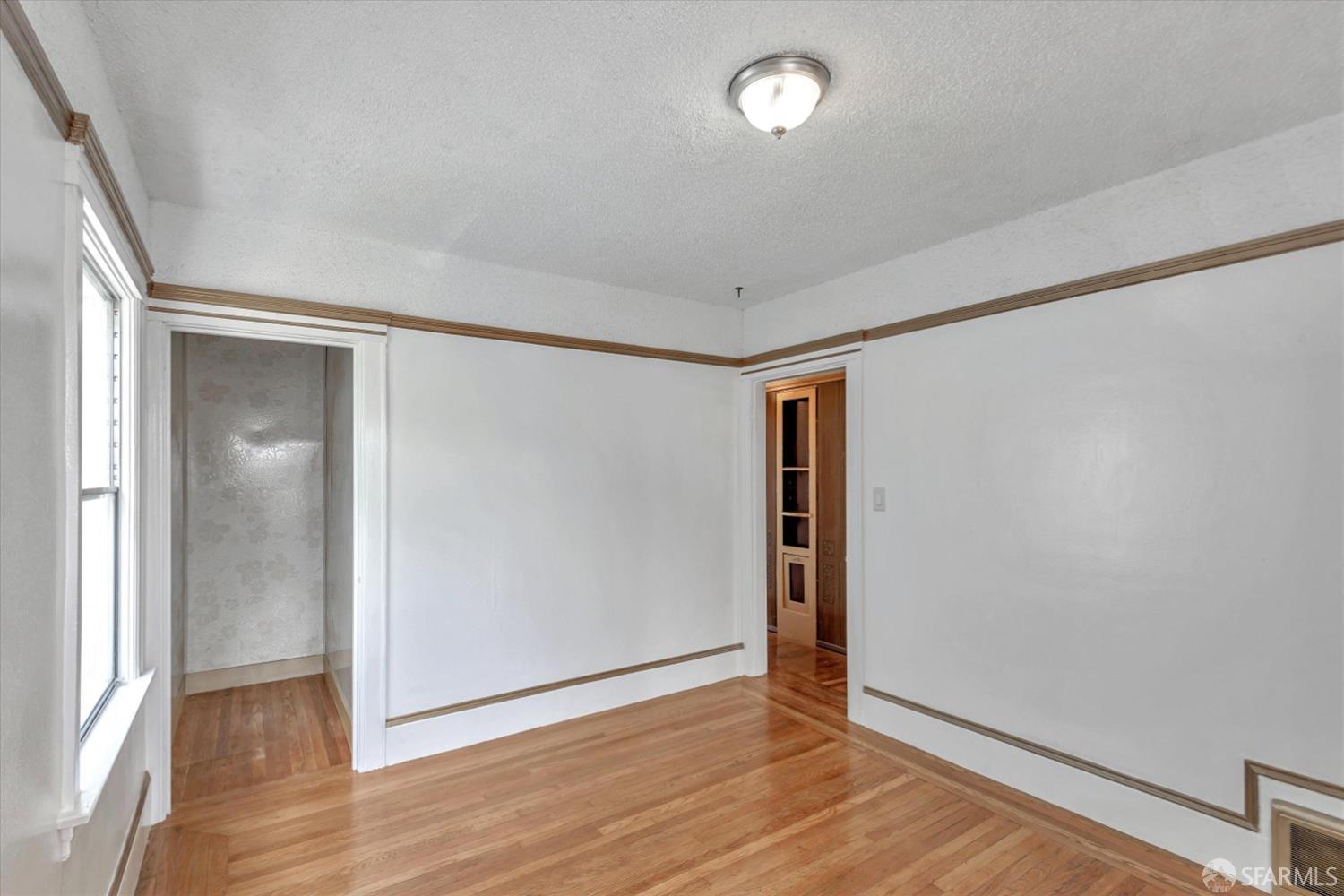 50 Nantucket Avenue
