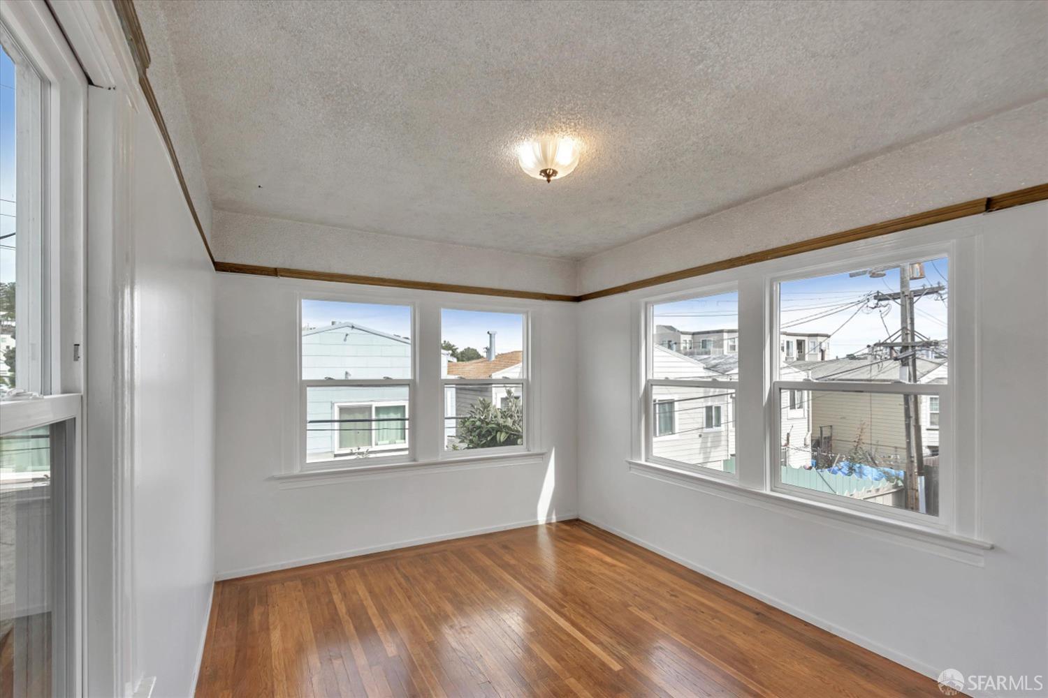 50 Nantucket Avenue