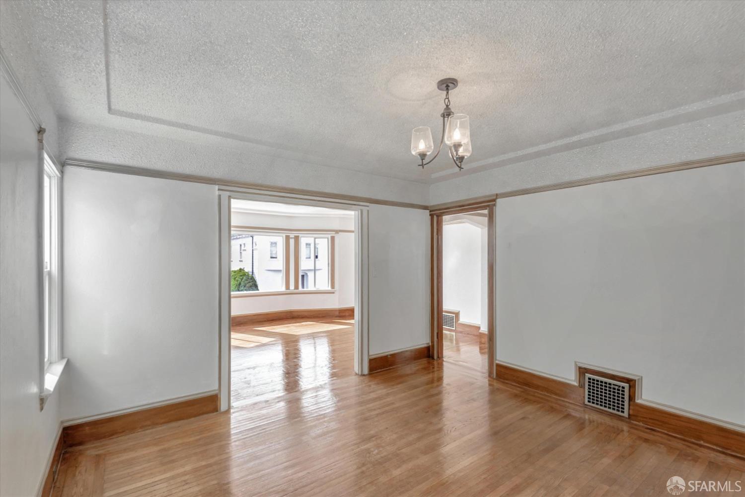 50 Nantucket Avenue
