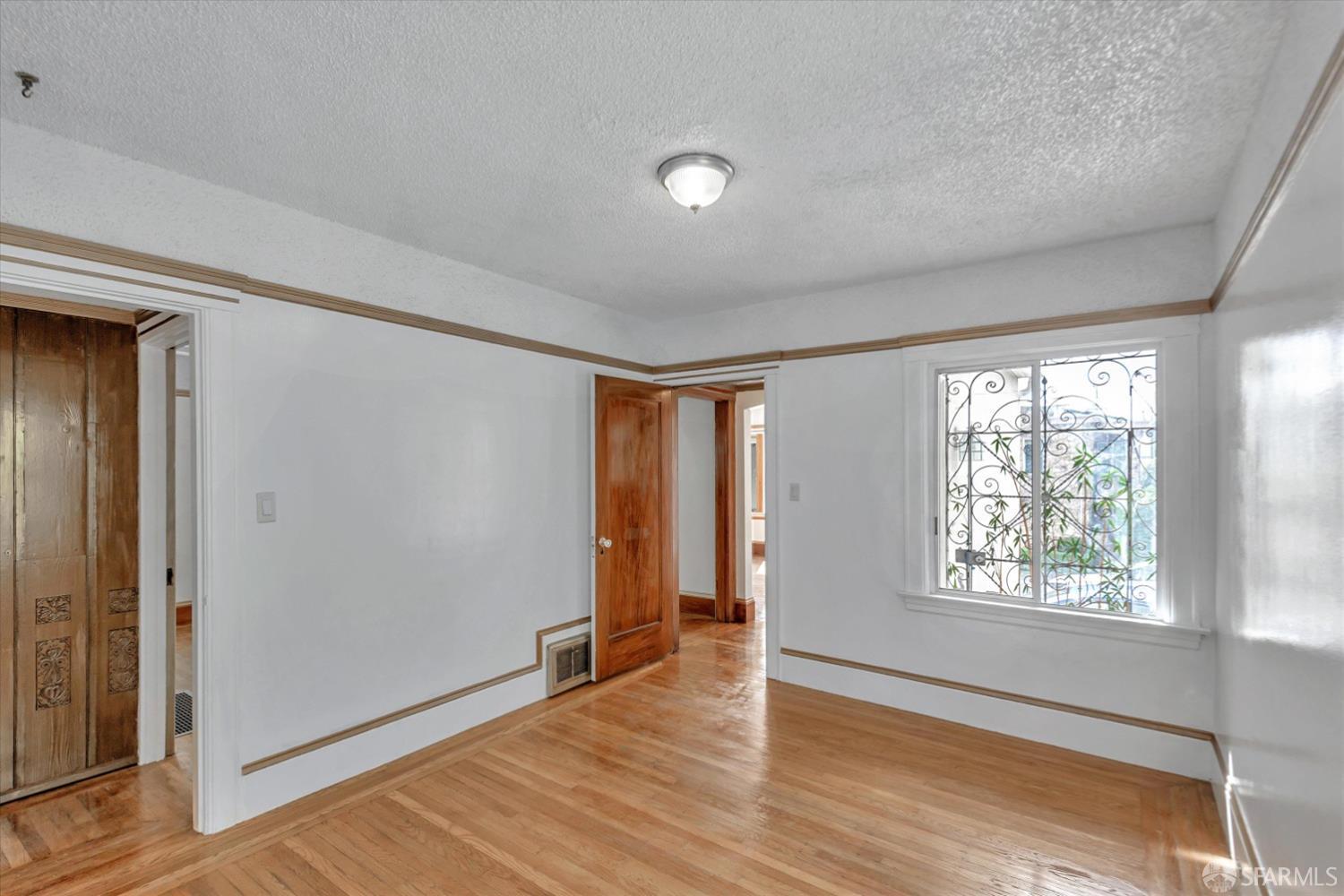 50 Nantucket Avenue