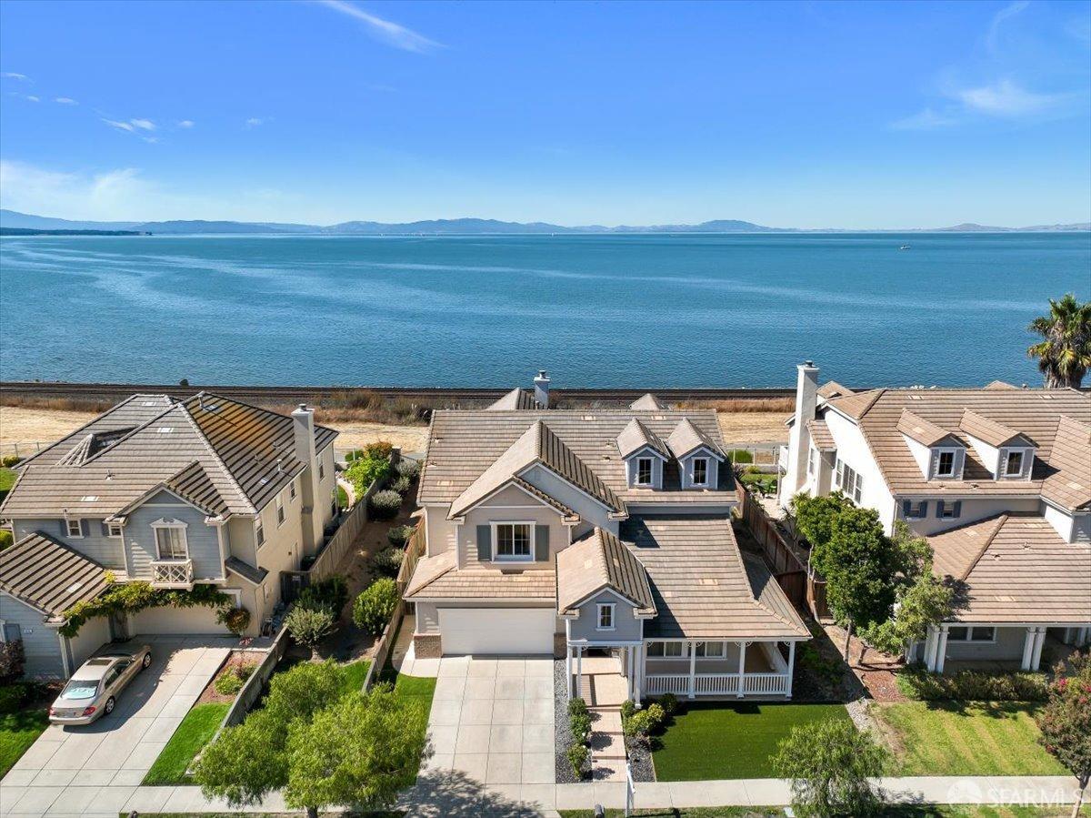 1081 Rock Harbor Point