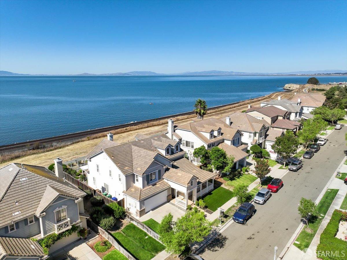 1081 Rock Harbor Point