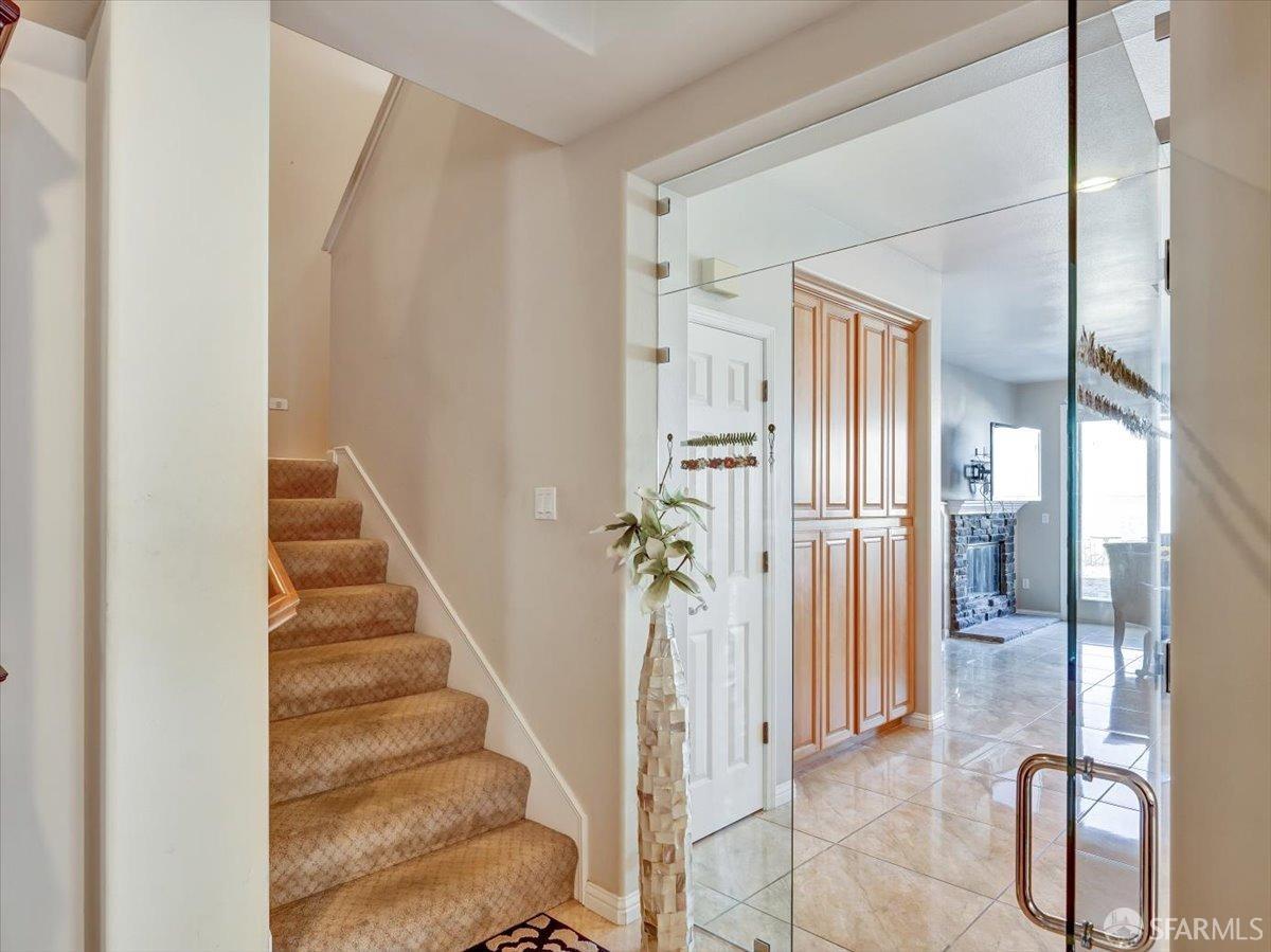 1081 Rock Harbor Point