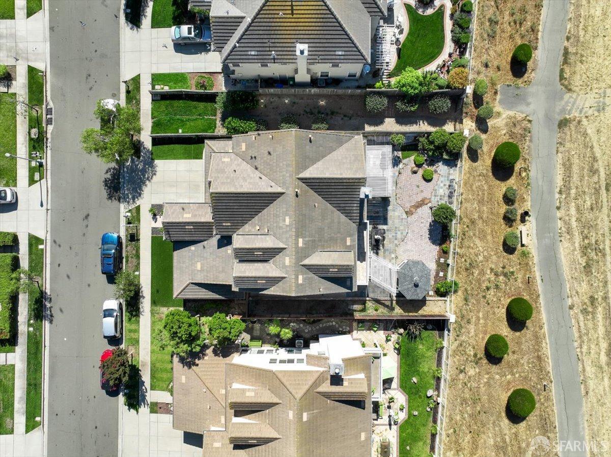 1081 Rock Harbor Point