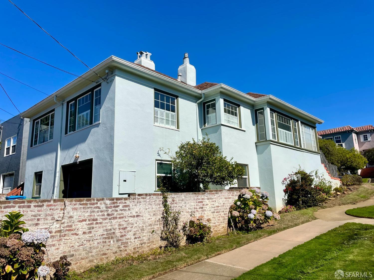 344 Santa Ana Avenue