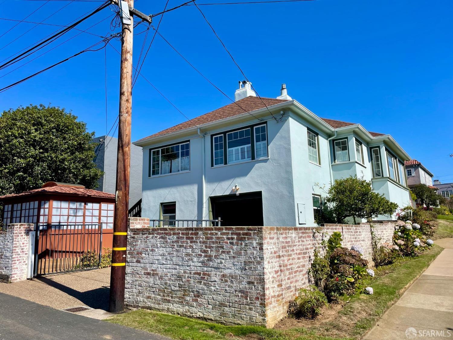 344 Santa Ana Avenue