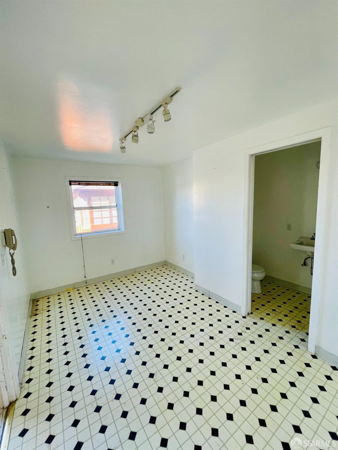 344 Santa Ana Avenue