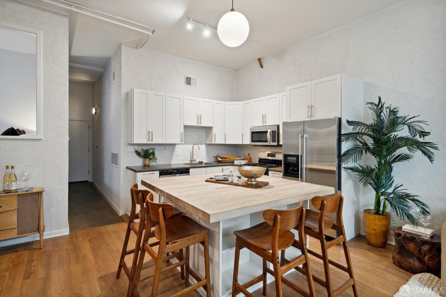 62 Elgin Park