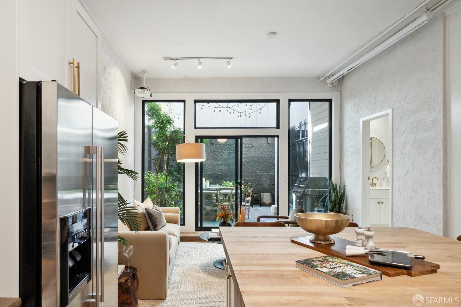 62 Elgin Park
