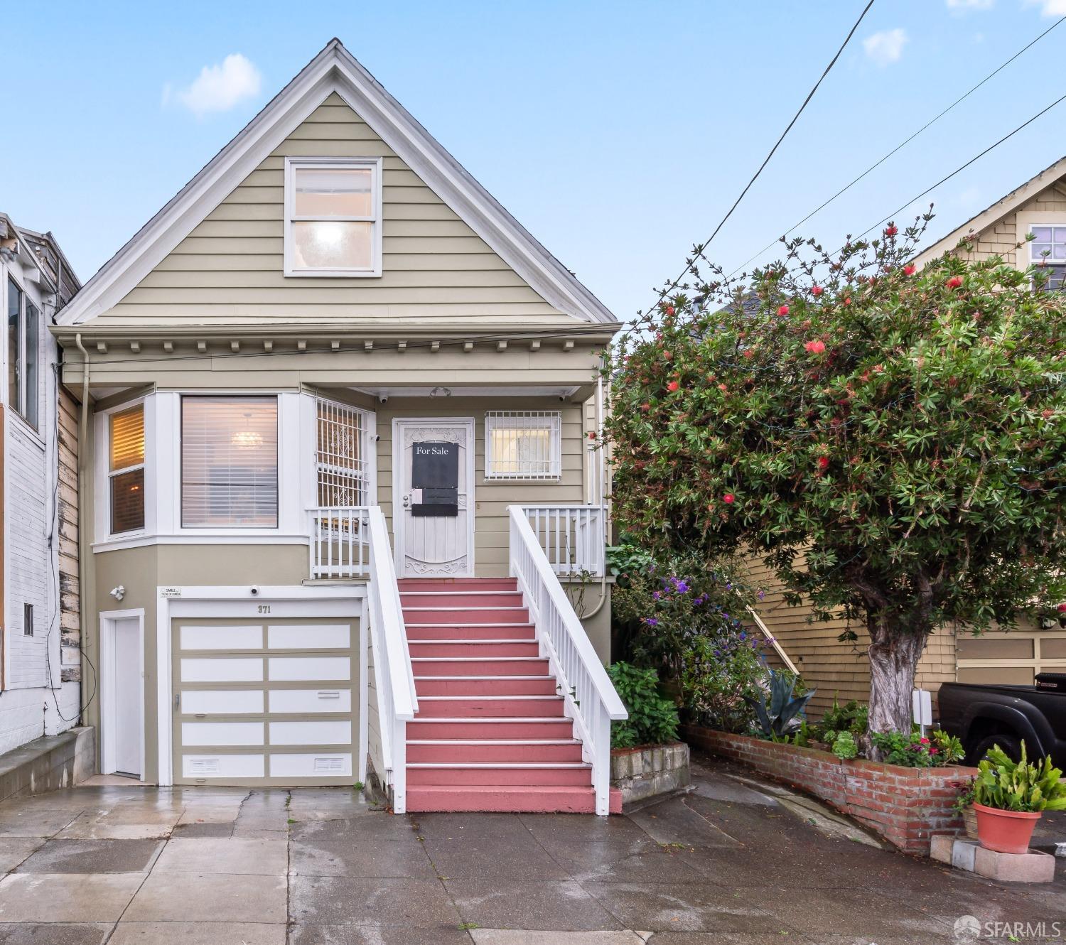 371 Vienna Street