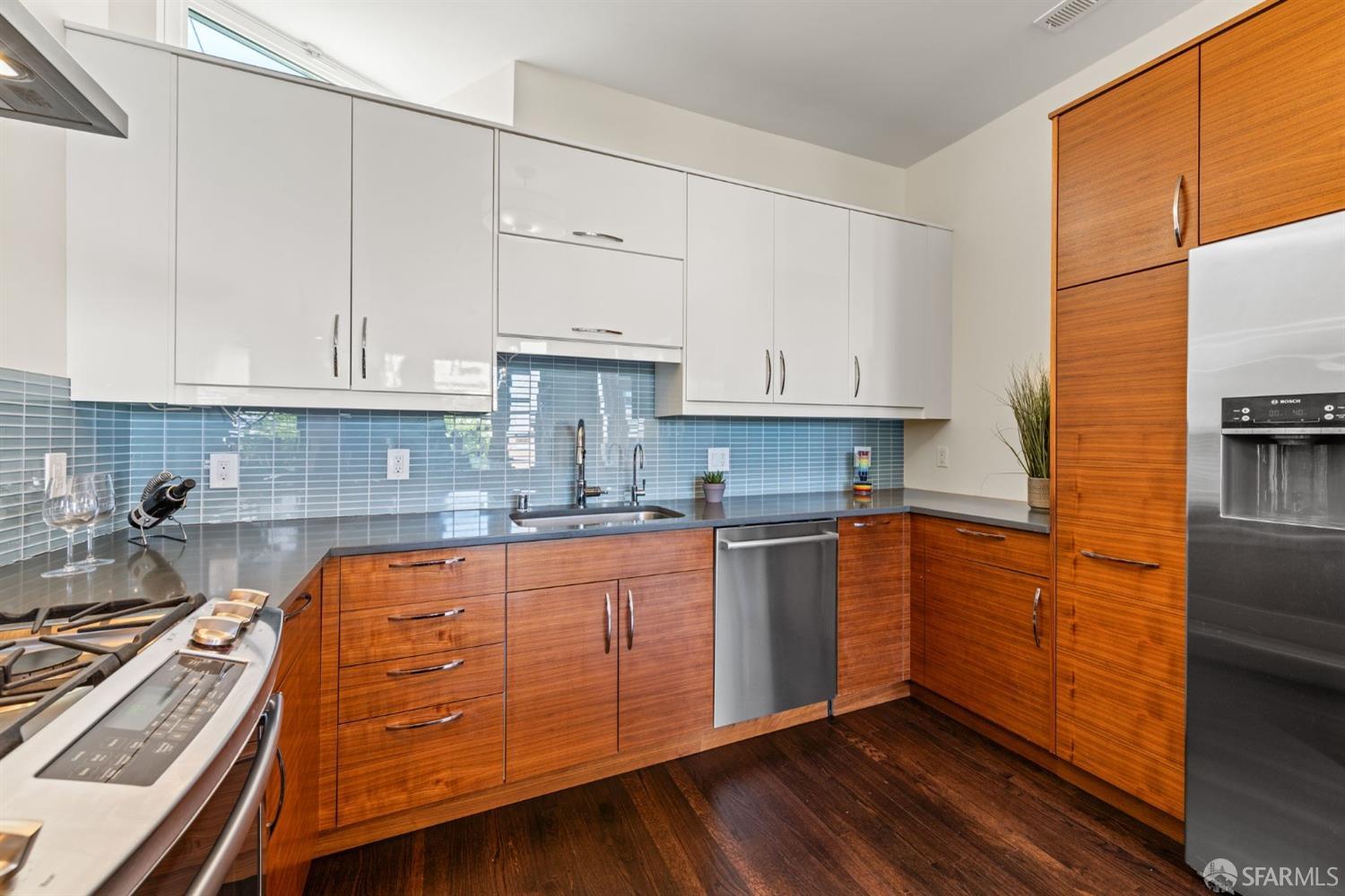 60 Elgin Park Park
