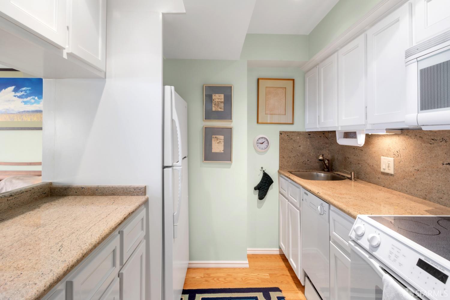 1177 California Street # 1003