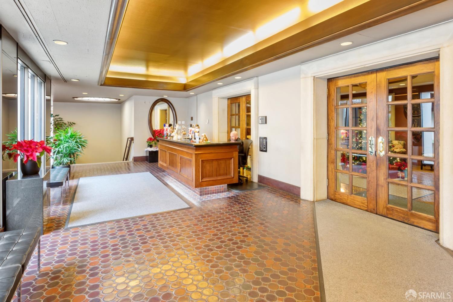 1177 California Street # 1003
