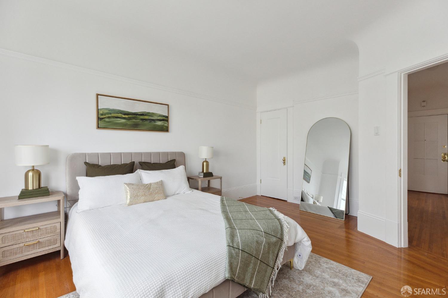 1630 Sacramento Street # 6