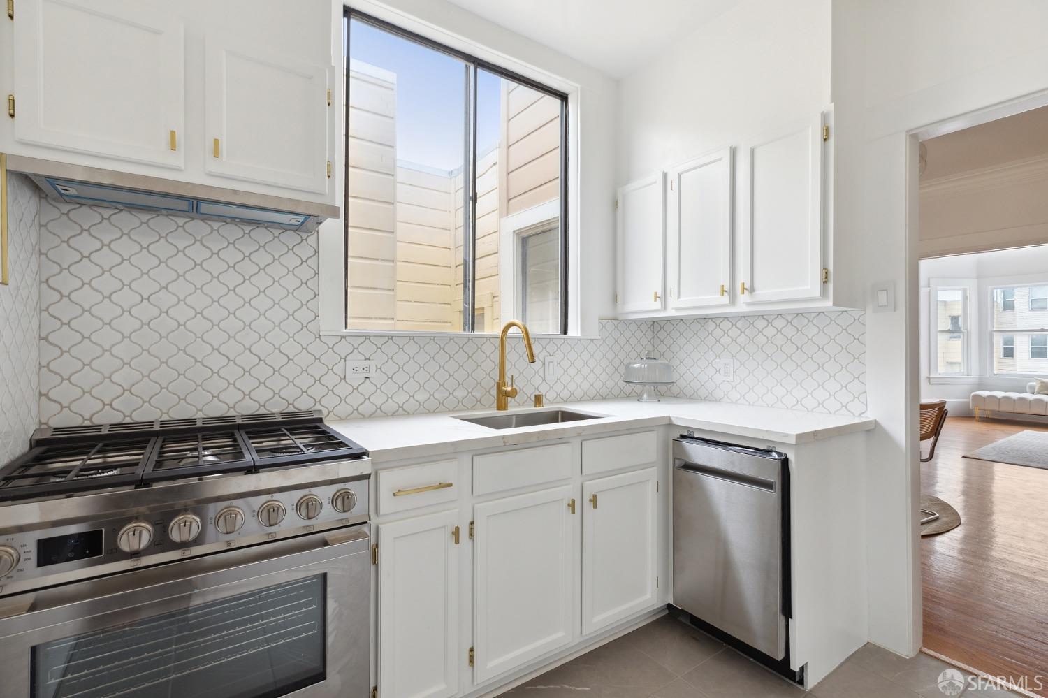 1630 Sacramento Street # 6