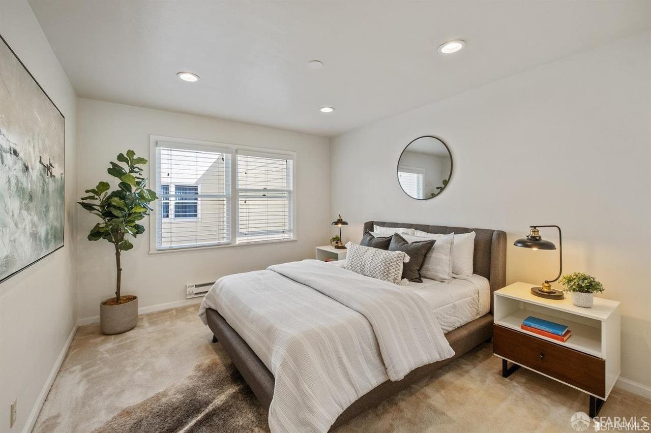 1250 Clay Street # 204
