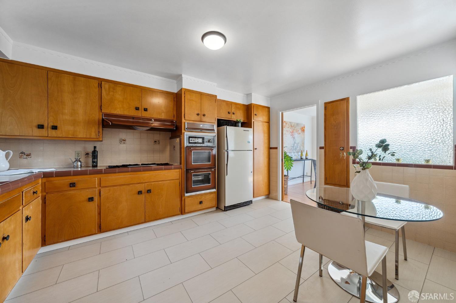 78 Niagara Avenue