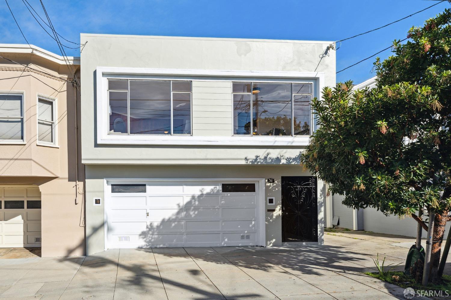 78 Niagara Avenue